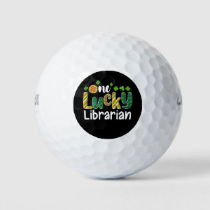 Pelotas De Golf Una escuela bibliotecaria afortunada en el Día de 