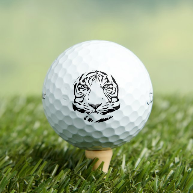 Pelotas De Golf White Tiger 12 pack Titleist 2023 Golf Balls (Camiseta in situ)