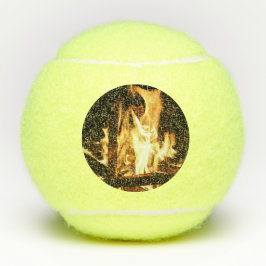 Pelotas De Tenis A través de las llamas