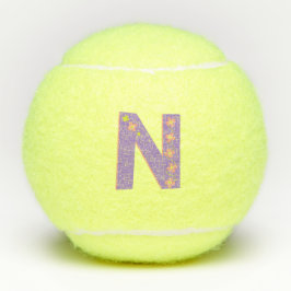Pelotas De Tenis Letra N chicas en monograma personalizada púrpura