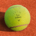 Pelotas De Tenis Nombre del entrenador personalizado elegante<br><div class="desc">Añade tu entrenador,  equipo,  escuela,  club o apellido para personalizar esta pelota de tenis. Puedes hacer un juego de marcas o puede ser un regalo para un entrenador,  una familia o el cumpleaños de un amigo.</div>