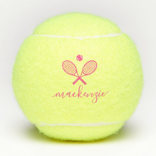 Pelotas de tenis rosadas de texto con guión elegan