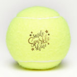 Pelotas De Tenis Smile Sparkle Shine Black Gold Personalizado<br><div class="desc">Tipografía de diseño elegante con "Smile Sparkle Shine" en oro y decorada con estrellas.</div>