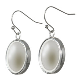 Pendientes Elegantes de Perla Crema Caídos