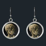 Pendientes Vincent van Gogh - Calavera con cigarrillo en llam<br><div class="desc">Cabeza de un Skeleton con un cigarrillo en llamas / Calavera con cigarrillo en llamas / Crane de squelette fumant une cigarrillo - Vincent van Gogh,  1885</div>
