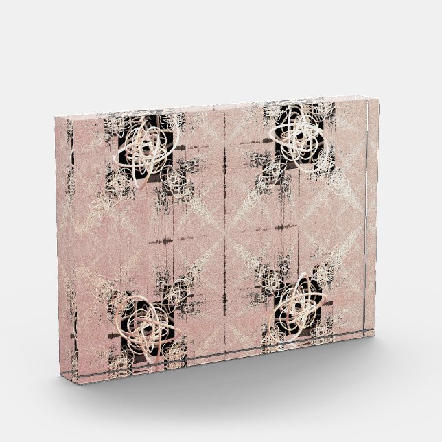 Pensar en el pasto torna el bloque acrílico (Izquierda)