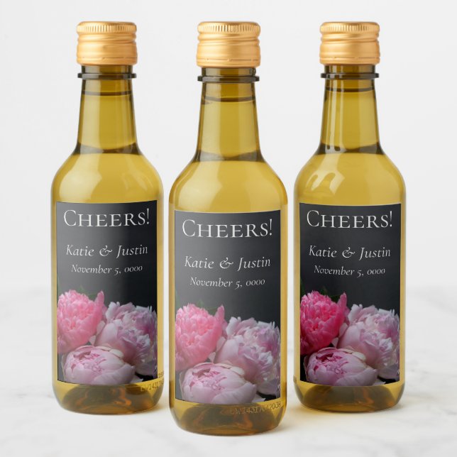 peonías rosadas sobre fondo oscuro (Botellas)