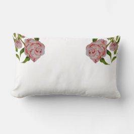 Peonies en ciernes en una almohada lumbar