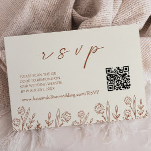 Pequeña Beige Floral Wedding RSVP Tarjeta de inclusión d