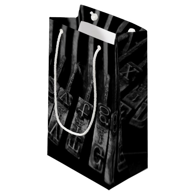 Pequeña Bolsa de regalo de máquina de escribir antigua par (Angulo Anverso)