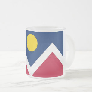 Pequeña jarra de vidrio escarpada con bandera de D