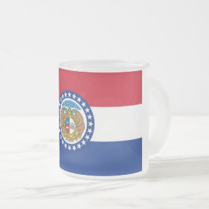 Pequeña jarra de vidrio escarpada con bandera de M