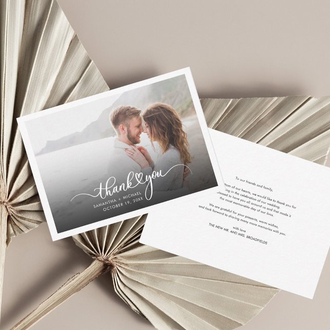 Pequeña Tarjeta de agradecimiento para Bodas con letras de (Couples Photo Wedding Thank You Card)