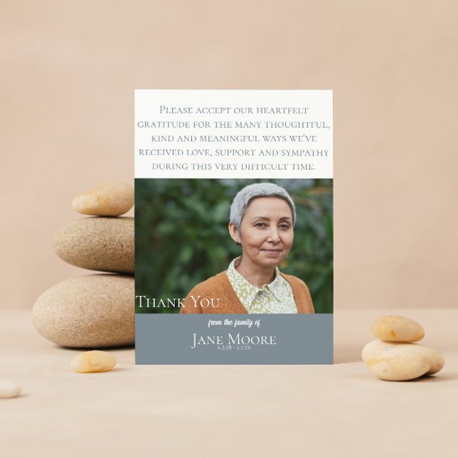 Pequeña Tarjeta de agradecimiento para funeral moderna y s (Subido por el creador)