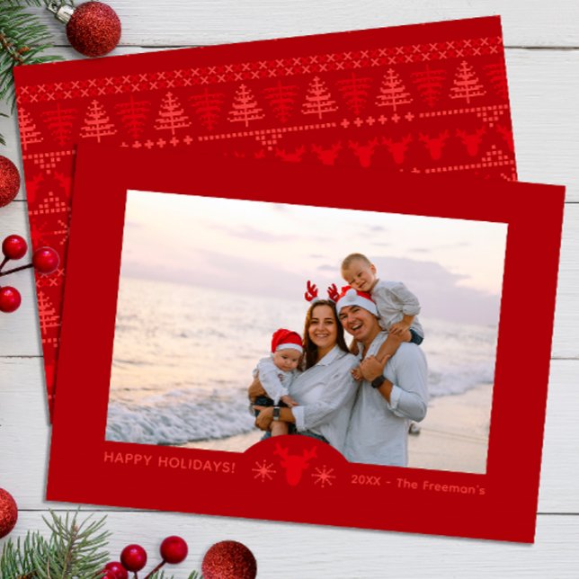 Pequeña Tarjeta de foto de navidad para sudadero nórdico r (Minimal Nordic Family Photo Holiday Card)