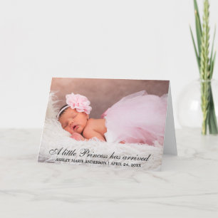 Pequeña tarjeta doblada de la princesa recién