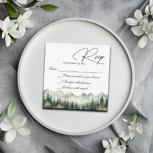 Pequeña Tarjeta RSVP de Boda de Montañas y Pinos