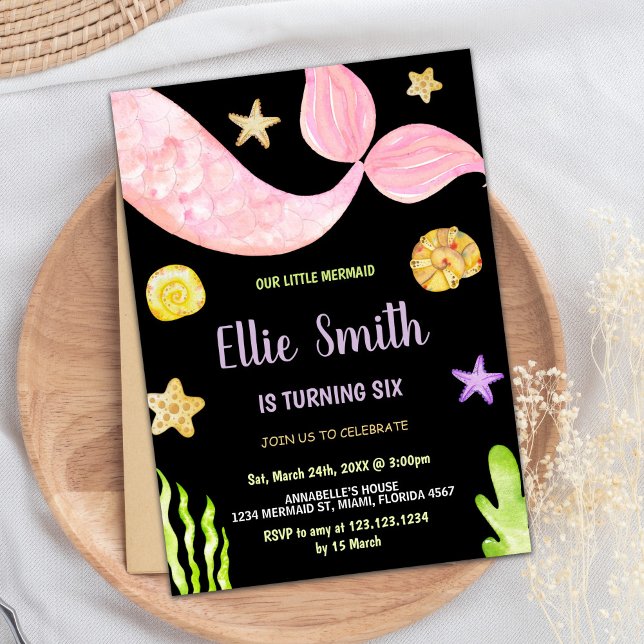 Pequeñas invitaciones de cumpleaños de sirena con  (Pink Tail Little Mermaid Birthday Invitations)