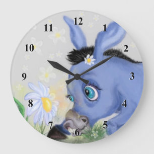Pequeño burro y reloj de pared de margarita