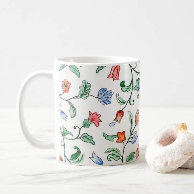 Pequeños gemelos florales en una taza (Con donut)