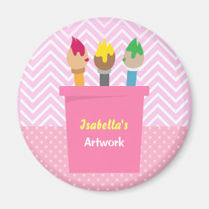 Pequeños imanes del refrigerador de los chicas de