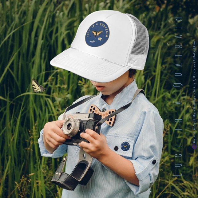 Perdida en un botón de atraín por la poeta Adiela  (Lost in a Quatrain Button & Cap by Poet Adiela Akoo. Gr8t gift for writers & book lovers. Get it now)