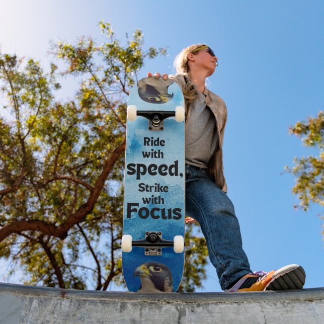 Peregrine falcon  Skateboard (Exterior 1)