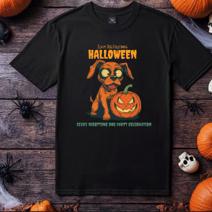 Perro aterrador tras camiseta de Halloween, noche 