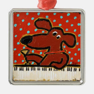 perro con el piano y el ornamento de martini