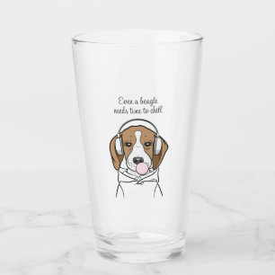 Perro escalofriante con un beagle gracioso de Bubb