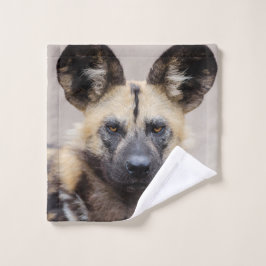 Perro salvaje africano en peligro de extinción