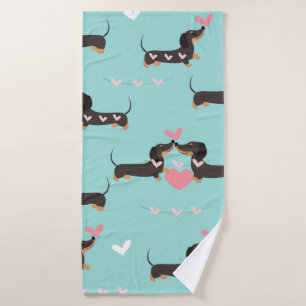 Perros de Dachshund enamorados y corazones sin fis