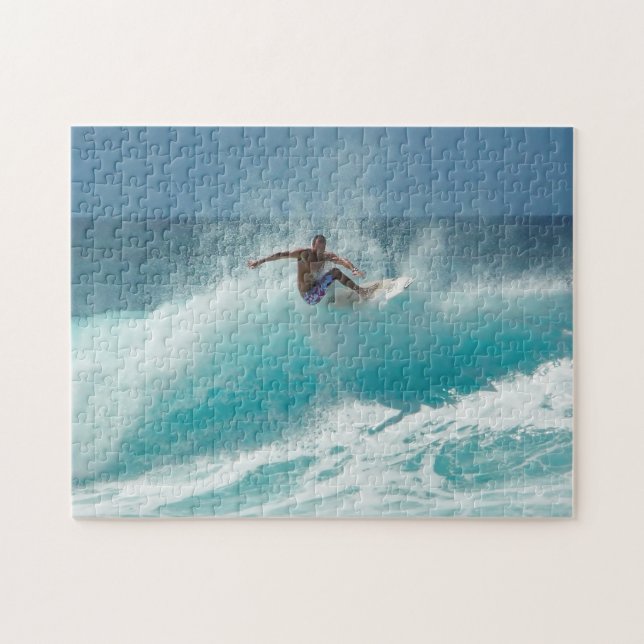 Persona que practica surf en un rompecabezas (Horizontal)