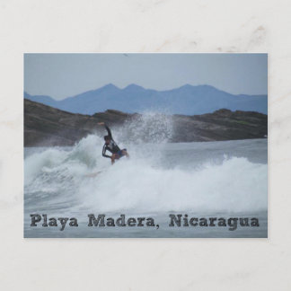 Persona que practica surf Playa postal de Madera,