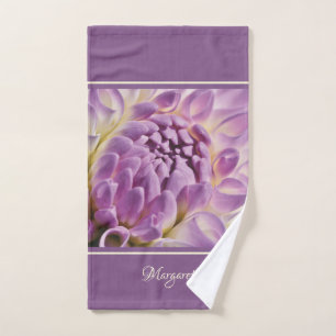 Personaliza la Dahlia morada en el fondo de la Lav