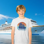 Personalizable Cruise Ship Sunset Family Trip<br><div class="desc">Los personalizados de Guay envían camisetas de tres mezclas a niños para un niño o chica en su reunión familiar o viaje de vacaciones de primavera a las Bermudas,  Bahamas o el Caribe. Personalizar a estos lindos atardeceres con tu nombre familiar y destino o año.</div>