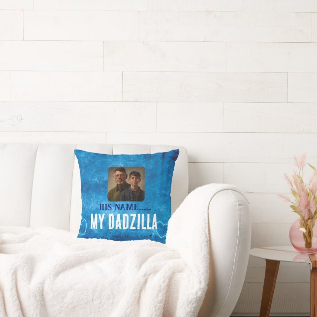 Personalizable Mi Dadzilla Feliz Almohada del Día  (Sofá)