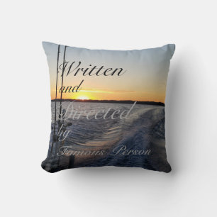 Personalizado escrito y dirigido tirando almohada