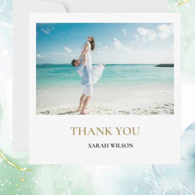 Personalizado Foto: Modern Beach Wedding Gracias (Express heartfelt gratitude with a custom photo modern beach wedding thank you card.  )