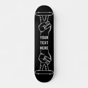 Personalizado - Mano con minúsculo skateboard