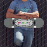 Personalizado Marca de empresa Sello Skateboard<br><div class="desc">Personalizado Marca de la empresa Logotipo de negocio - Sitio web personalizado - Personalizable profesional promocional de texto Regalo - Añadir su logotipo - Imagen / Nombre - Compañía / Sitio web - Información - Redimensionar y mover o eliminar y añadir elementos / texto con herramienta de personalización. Elige /...</div>