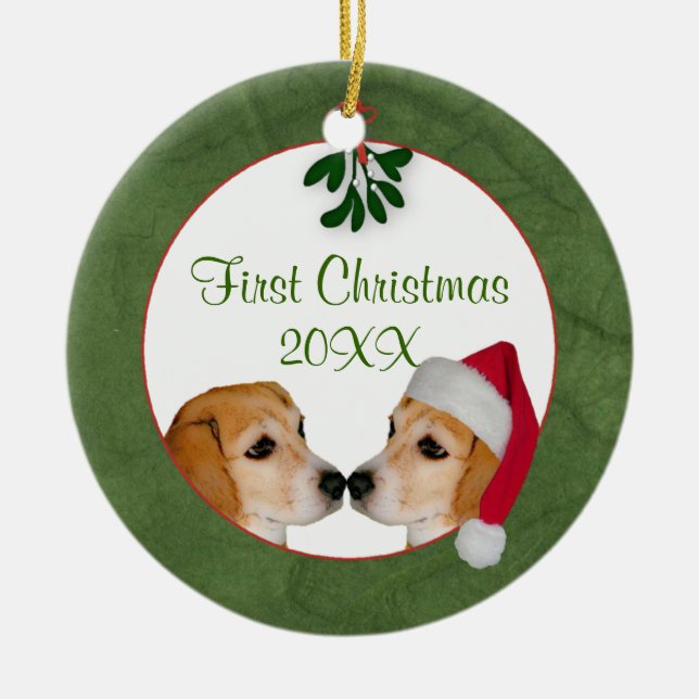 Personalizado Mistletoe Besó Primer Ornamento De N (Frente)
