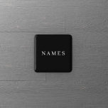 Personalizado negro simple Añadir su nombre botón<br><div class="desc">Simple Personalizado Negro Añade tu nombre de diseño elegante para cualquiera.</div>