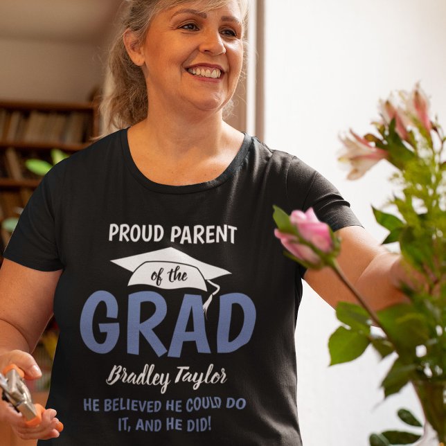 Personalizado Orgulloso Padre del GRAD! Camiseta (Subido por el creador)