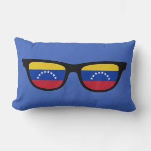 Personalizados venezolanos lanzan almohadas