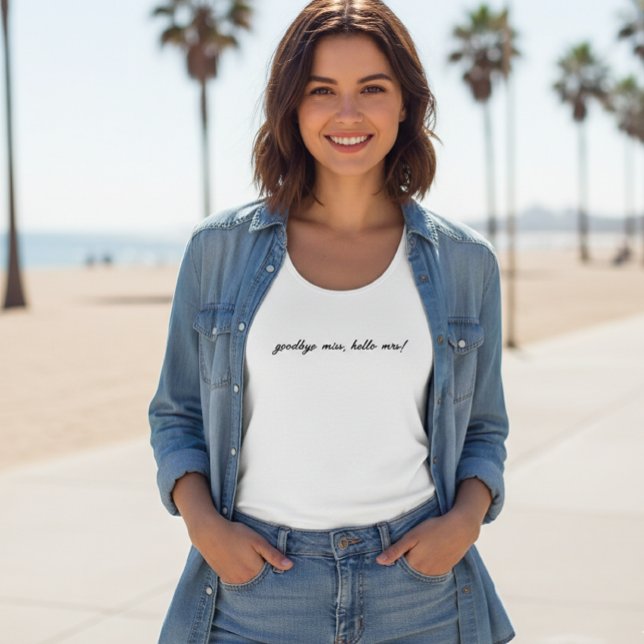 Personalized Tank Top, Custom top Mrs Bride gift (Subido por el creador)