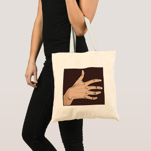 Personas entregan la bolsa de tote