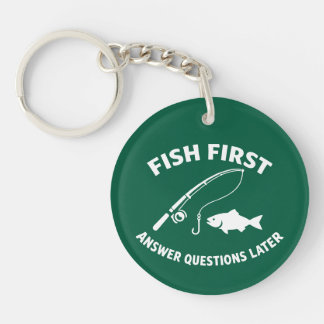 Pescado Primero | Llavero Acrílico Divertido de Pe