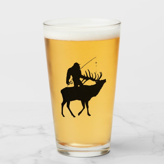 Pescador Sasquatch Riding Elk Beer Glass Tumblr (Anverso (lleno))