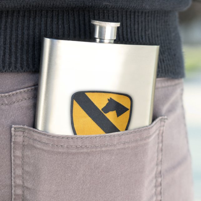 Petaca 1r La caballería ventila a los veteranos (In Situ)